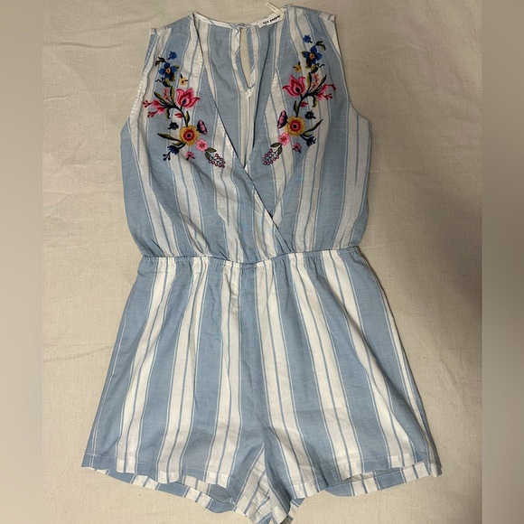 Blu Pepper Striped and Floral Romper size S - Picture 4 of 10